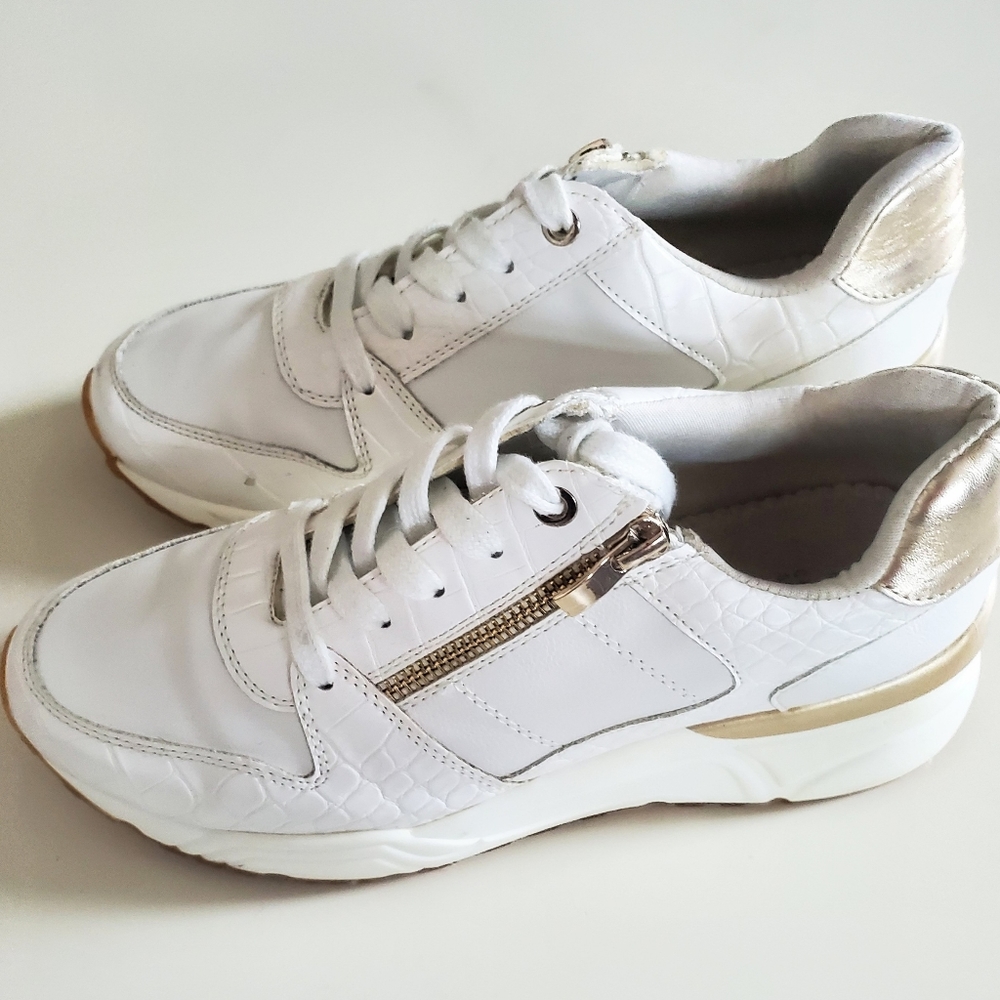 White with gold trim and side zipper runners - Picture 1 of 5